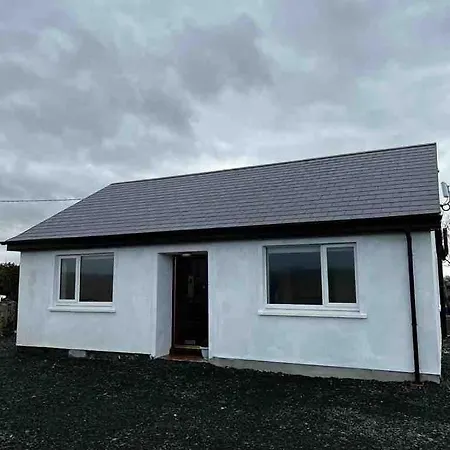 River View - Modern 4 Bedroom *